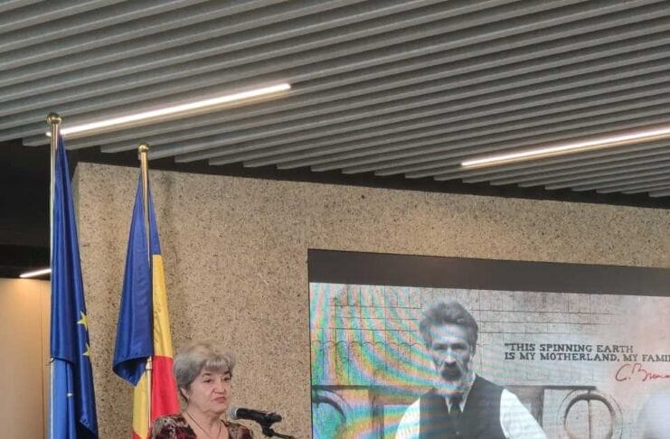 Doina Lemny, muzeograf onorific la Muzeul Național de Artă Modernă, Centrul Pompidou, Paris