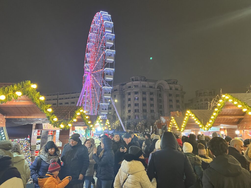 Târgul de Crăciun din Piața Constituției