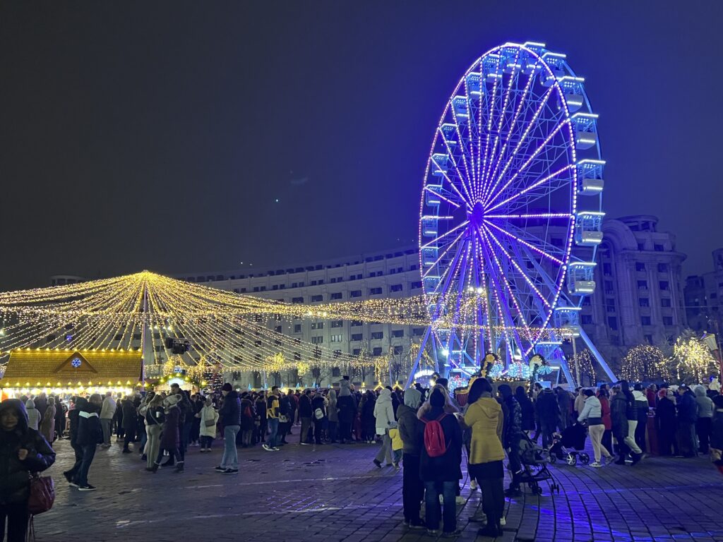 Târgul de Crăciun din Piața Constituției