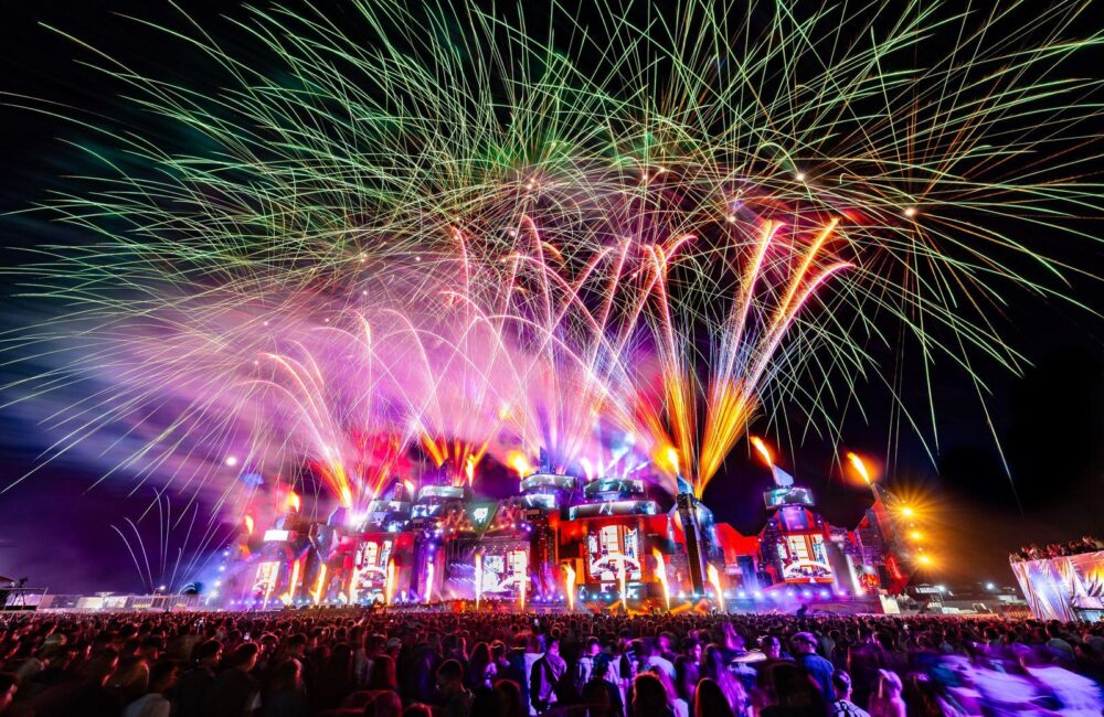Beach, Please! 2025: over 500.000 participants, artistic