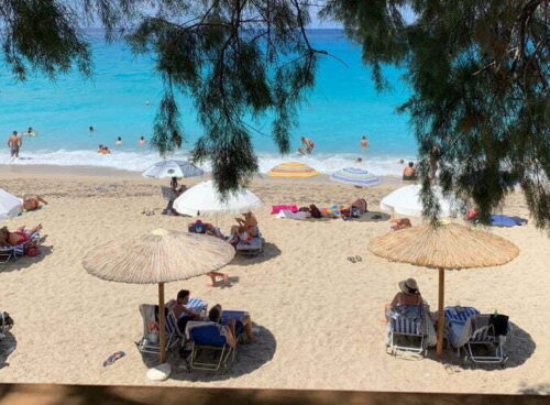 Christian Tour lanseazǎ campania „Copiii zboarǎ gratis” în Grecia