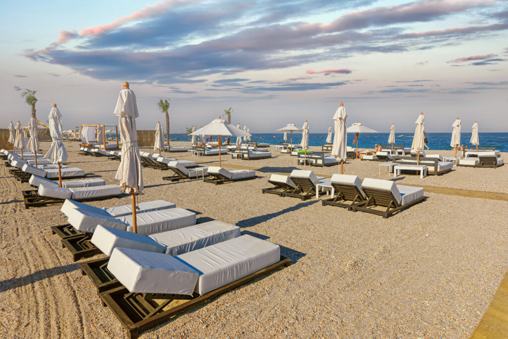Organizația de Management al Destinației Mamaia Constanța lansează un Ghid practic pentru operatorii HORECA.