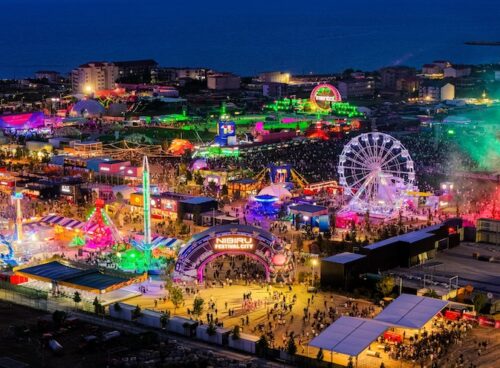 BEACH, PLEASE! INTRĂ ÎN ISTORIE: peste 600.000 de participanți, cea mai mare ediție de până acum și începutul unei noi ere la NIBIRU